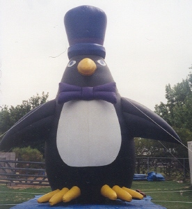 25ft. Penguin Christmas Balloon